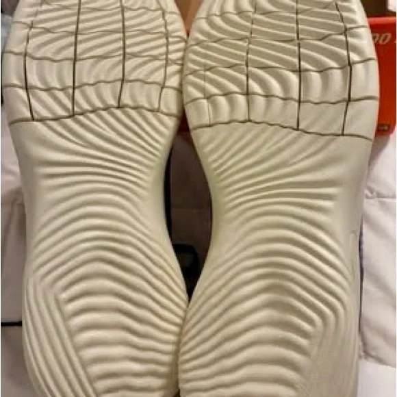 Nike Flex Purple and Black Men’s Size 12, NEW in box - Picture 10 of 11